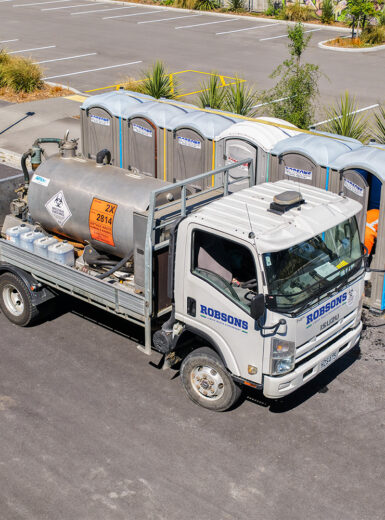Robsons_Portaloo_2025_786px